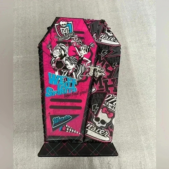 Monster High  “We’ve Got Spirits” Wardrobe Carrying Case Storage Dressing - Picture 1 of 8